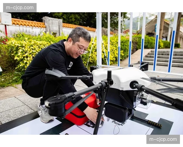 无人机挂载AED设备实现快速投送 赢得了心脏骤停黄金救治期